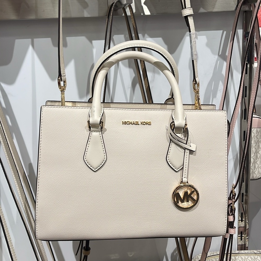 Michael Kors Sheila Medium Center Zip Satchel Crossbody Bag
Light Cream 
NWT - Picture 4 of 16
